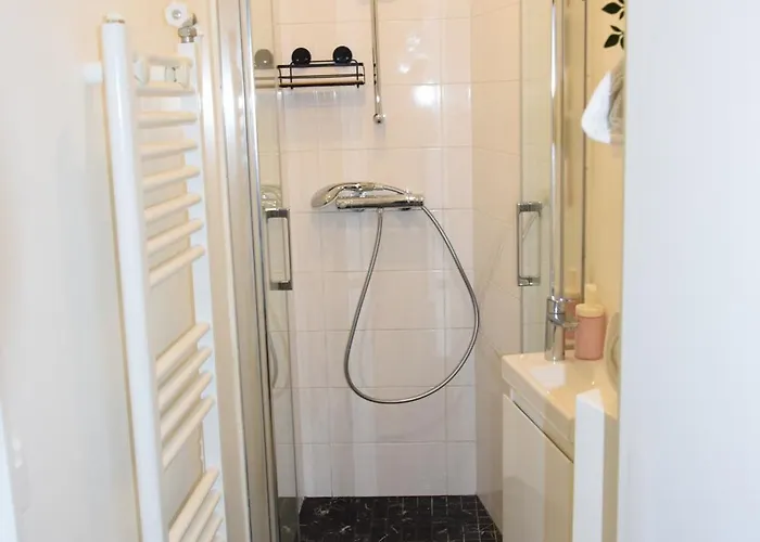 Quiet Tiny Appartement Versailles